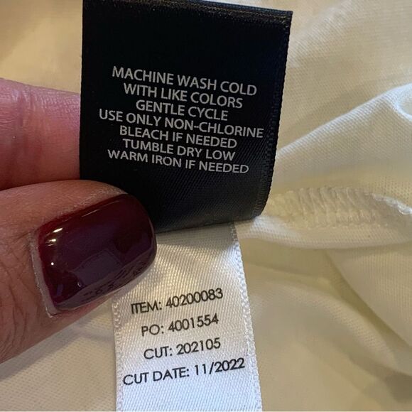 Torrid Cotton Eyelet Inset Dolman Short Sleeve Tee Plus Size 2 2X - Picture 9 of 11